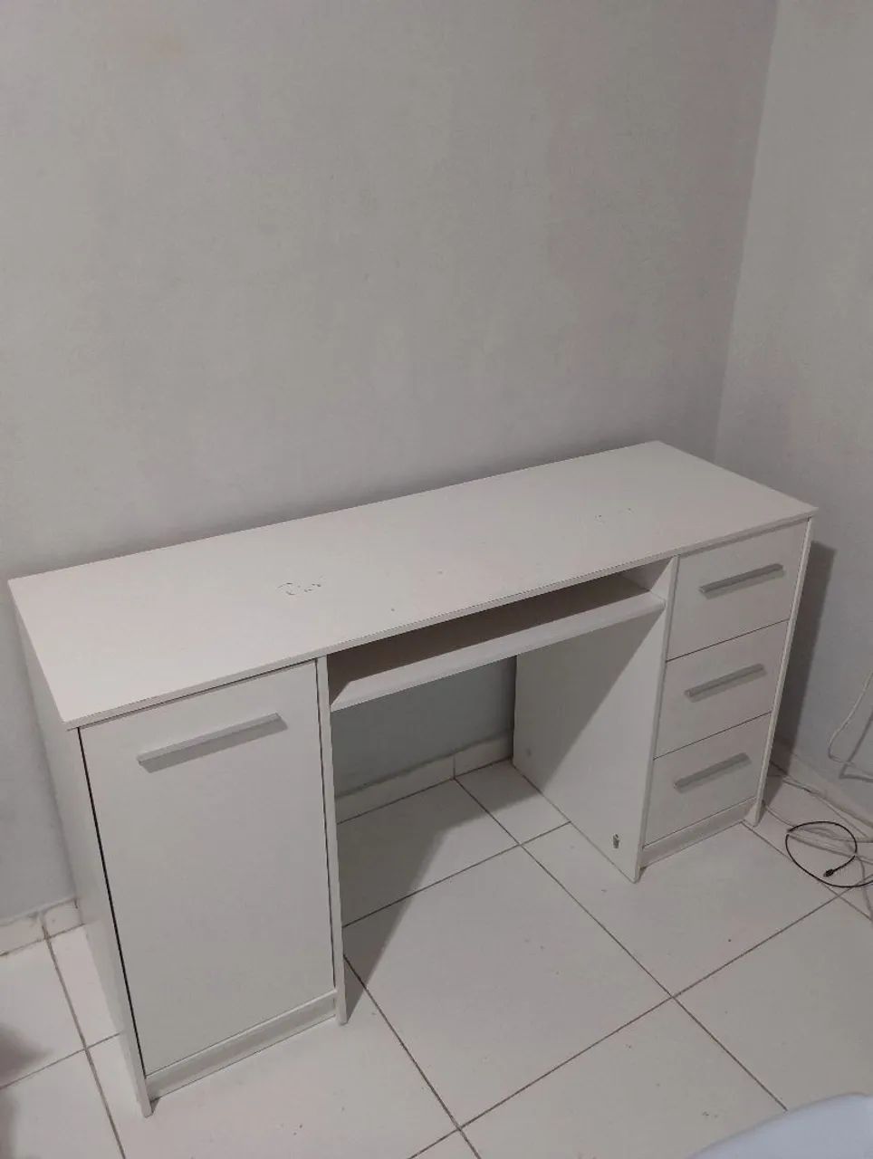 Desk for studying, computers, etc.