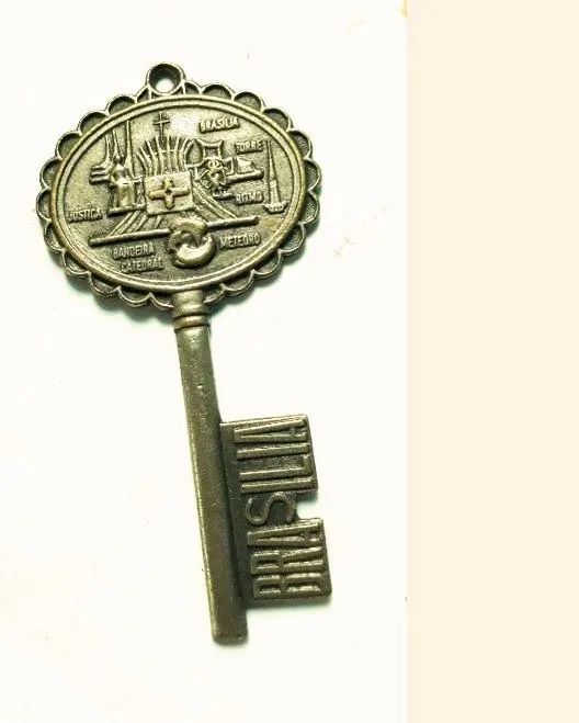 Chave e Caneta Lembrança de Brasília  déc 60- Antiguidades - Foto 2