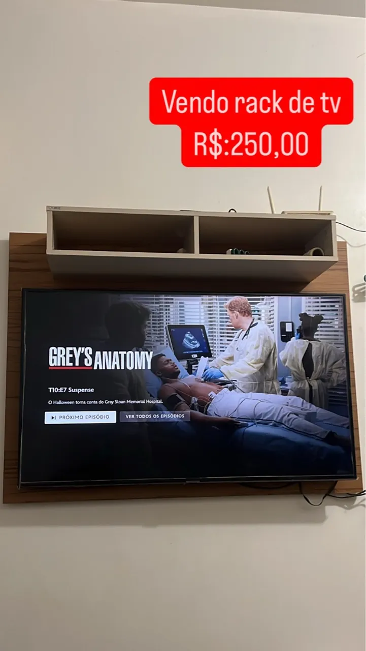 Rack de TV Completo com Suporte e Prateleira
