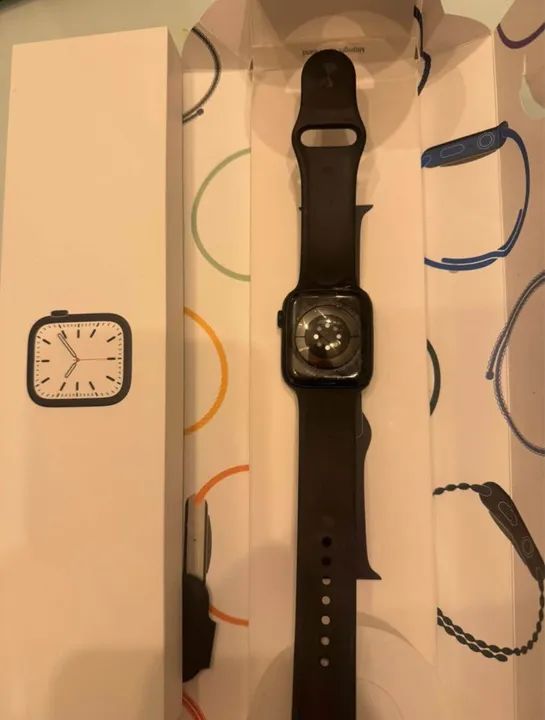 Apple Watch Series 7 - Preto - 45mm