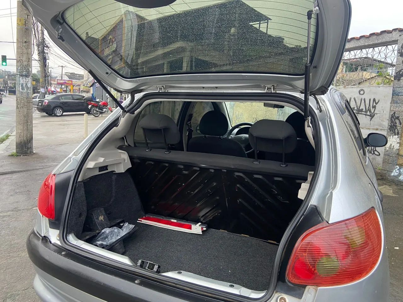 Peugeot 206 1.4 único dono carro de garagem  impecavel - Foto 2