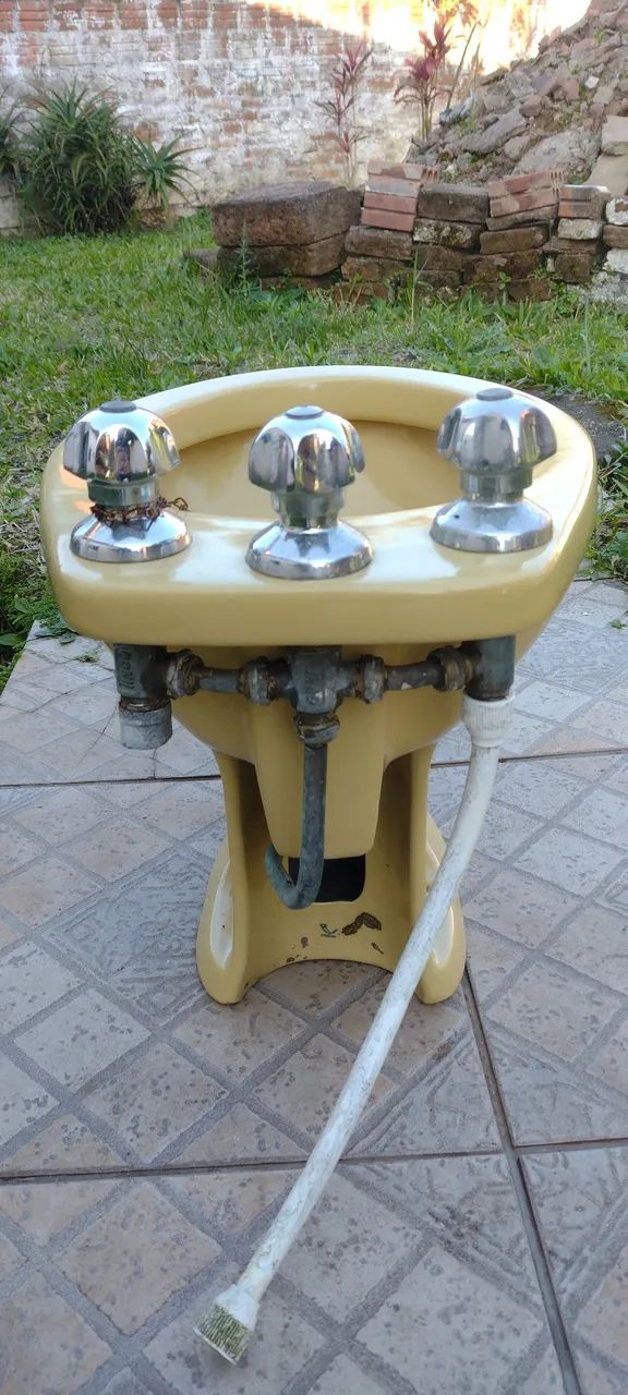 LAVATÓRIO BIDÊ MARCA IDEAL STANDARD  - Foto 5