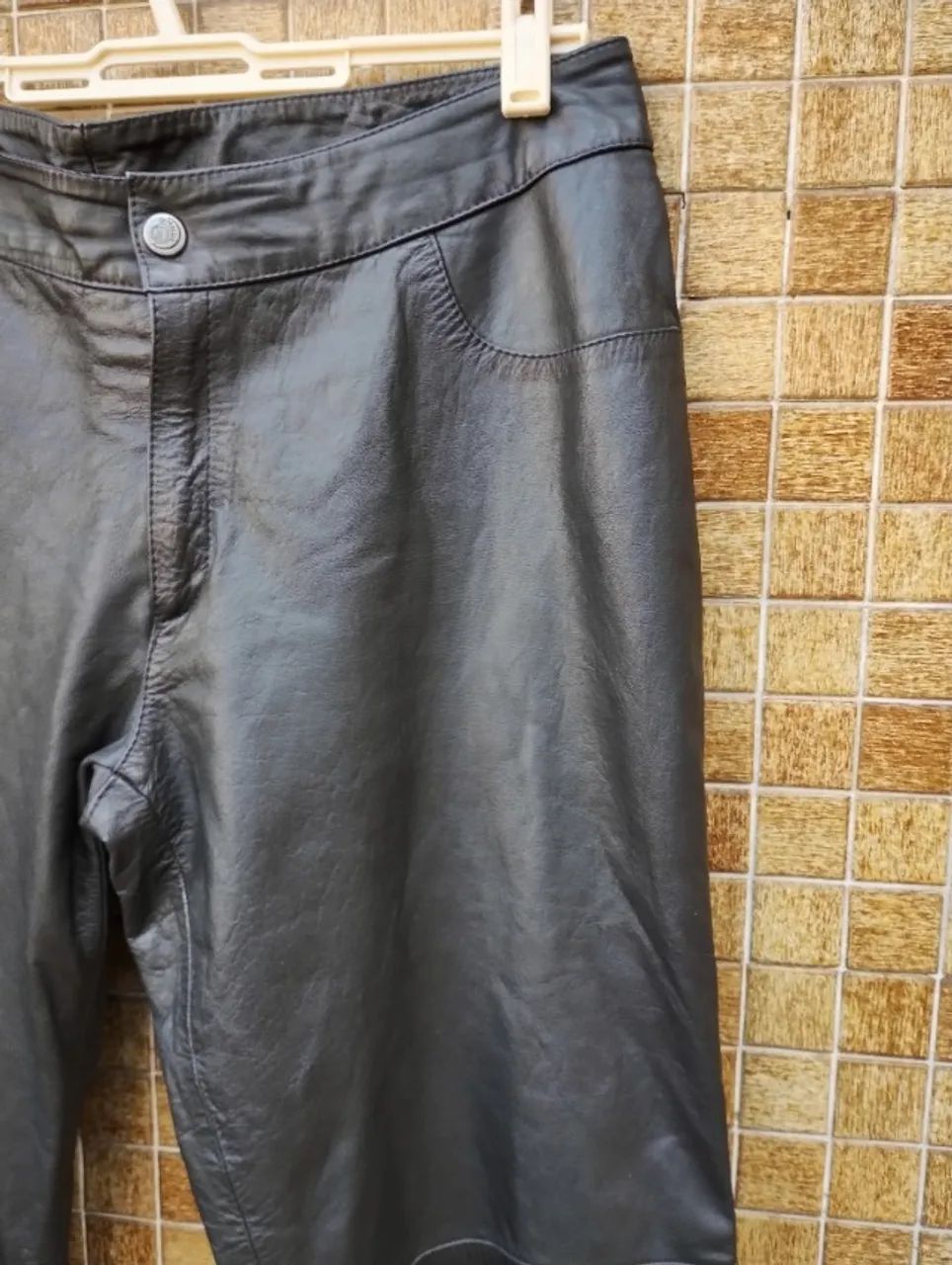 Calça de couro legítimo 42  - Foto 4