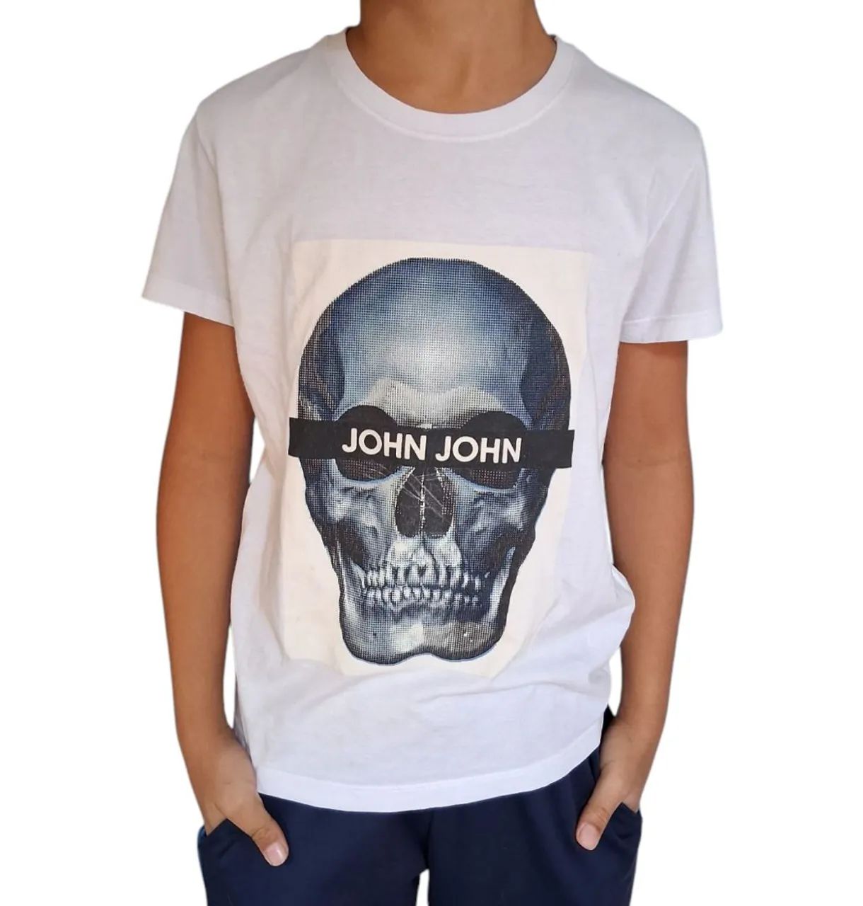 Camiseta Infantil com Caveira