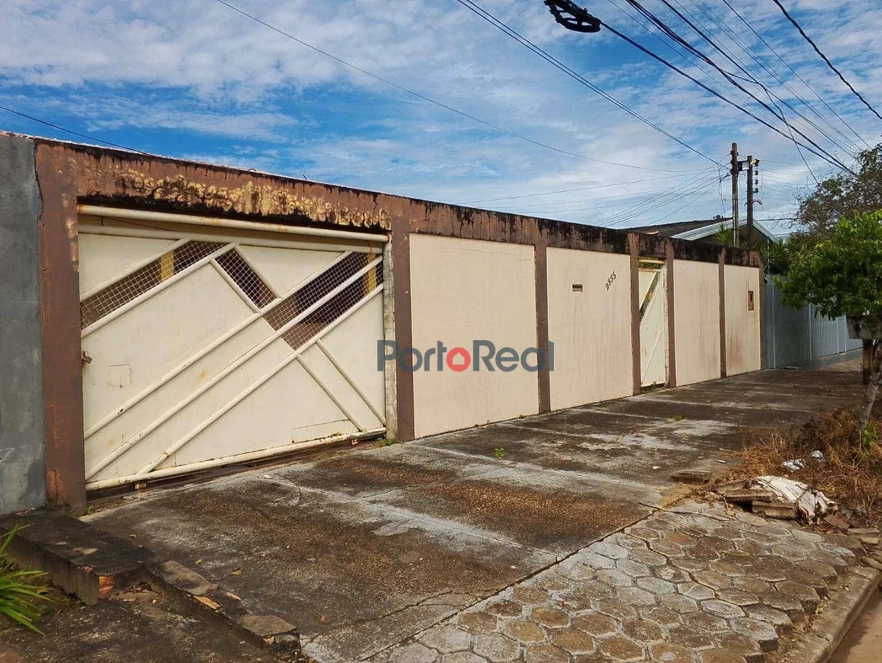 Casa com 3 dormitórios para alugar, 1047 m² por R$ 3.000,00/mês - Dois de Abril - Ji-Paran