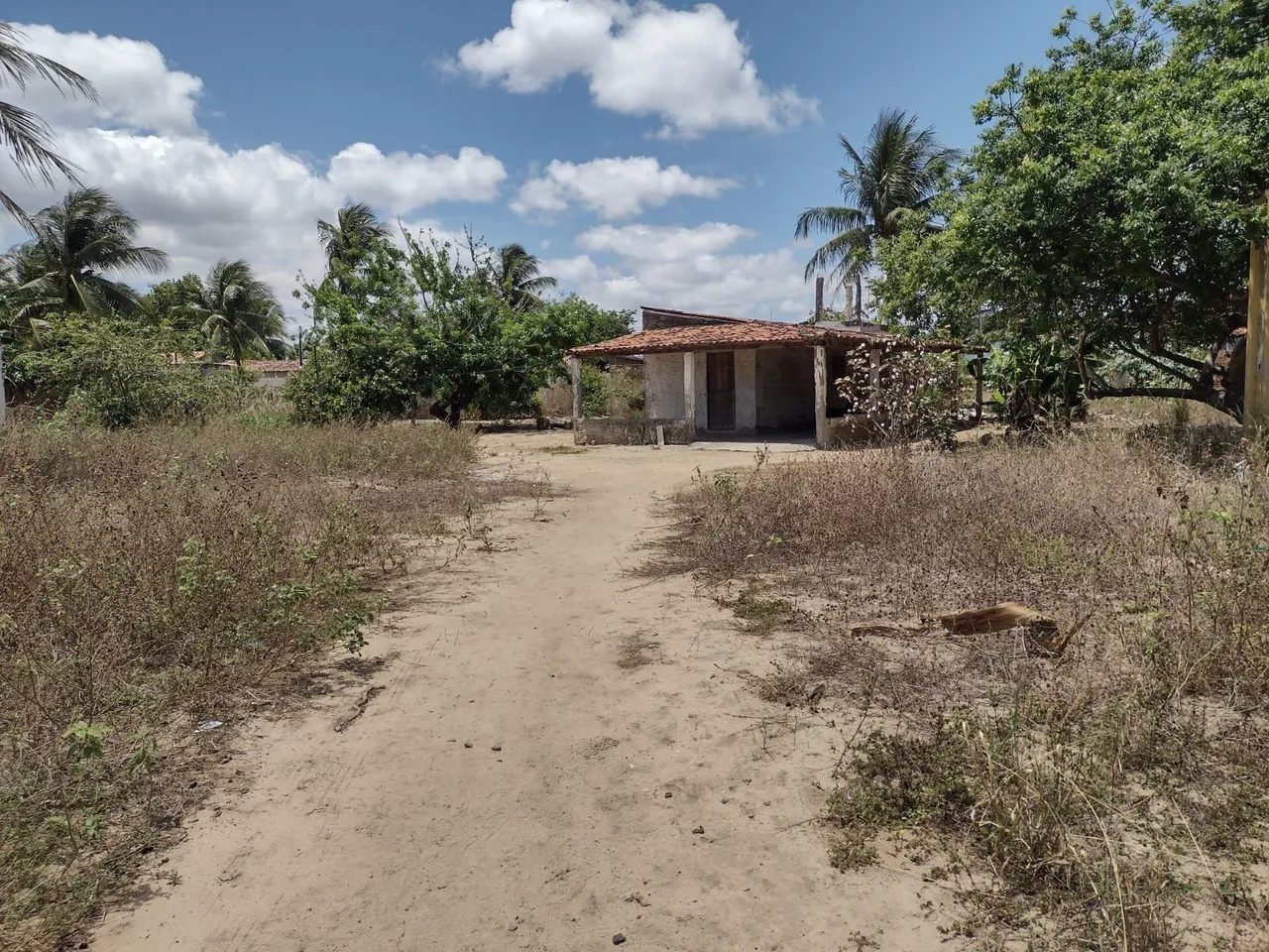 Vende-se terreno em Bela Parnamirim