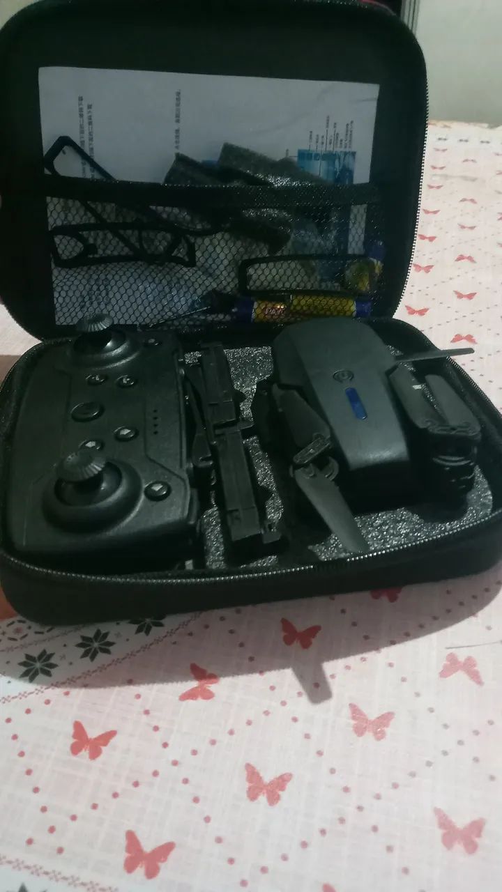 Drone E88 pro64303755877635120