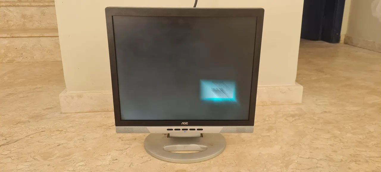 Monitor AOC LCD 17 polegadas 712Sa