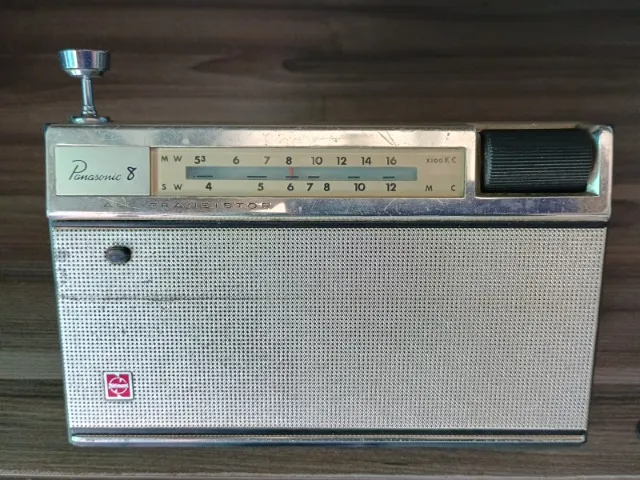 Rádio Antigo Portátil National Panasonic X100K C colecionador
