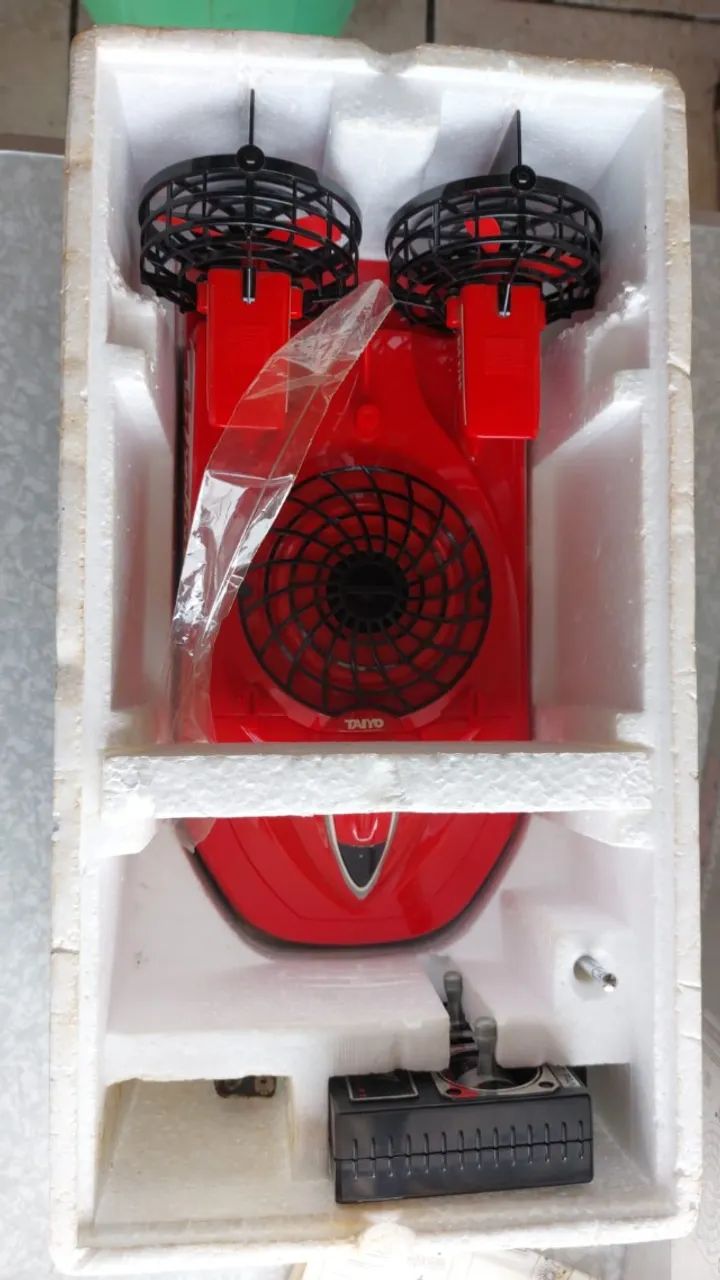 Jet Typhoon Hovercraft Taiyo Estrela - Completo na caixa funcionando e com fonte. - Foto 3
