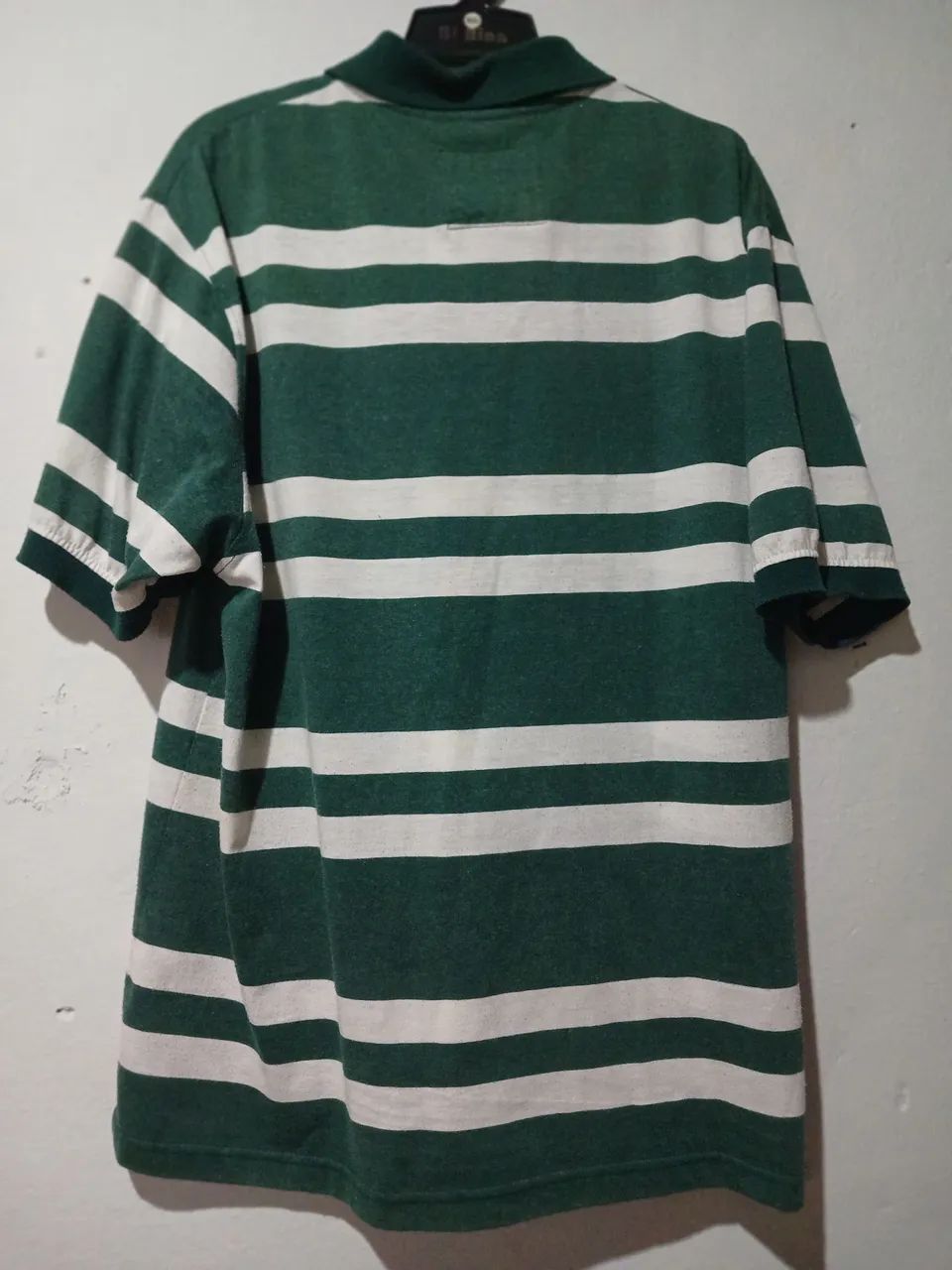 Camisa Polo Listrada Verde e Branca - Foto 4