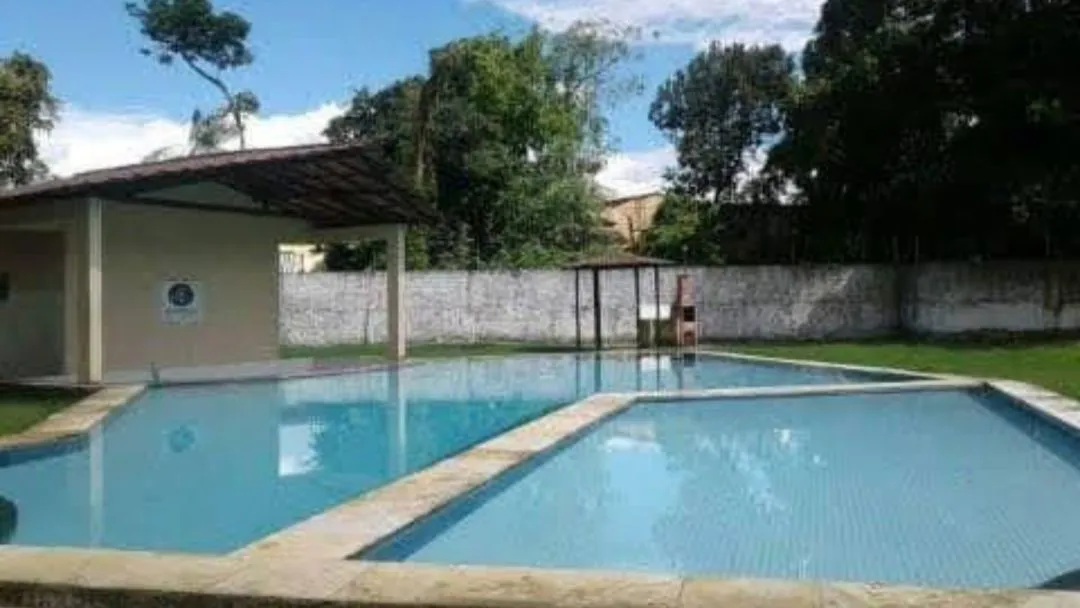 Alugo apartamento condomínio fechado no Tenoné 2/4