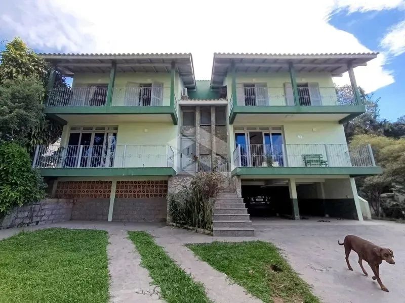 Casa ampla para alugar com mais de 280m² na Trindade