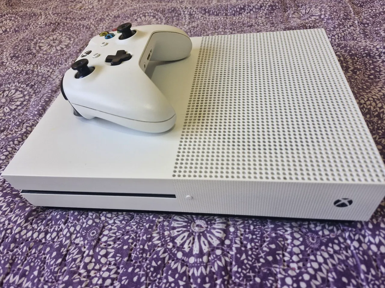 Xbox One S - com Controle