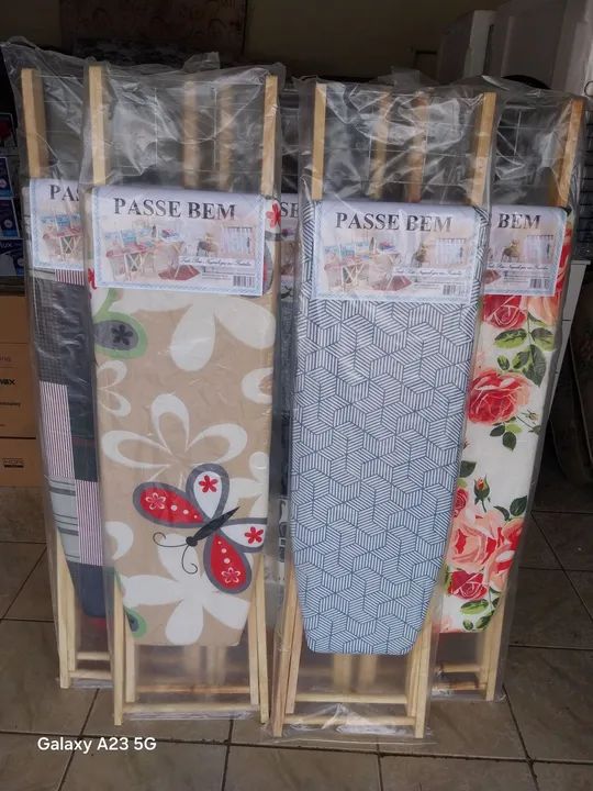 Tábuas de passa roupas lindas  - Foto 2