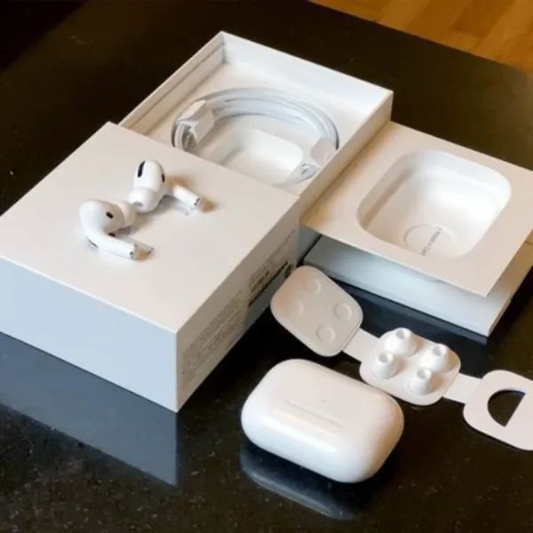 Fone de Ouvido Sem Fio Airpods PRO 3 C/ Cancelamento De Ruído Bluetooth p/ iOS e Android - Foto 2