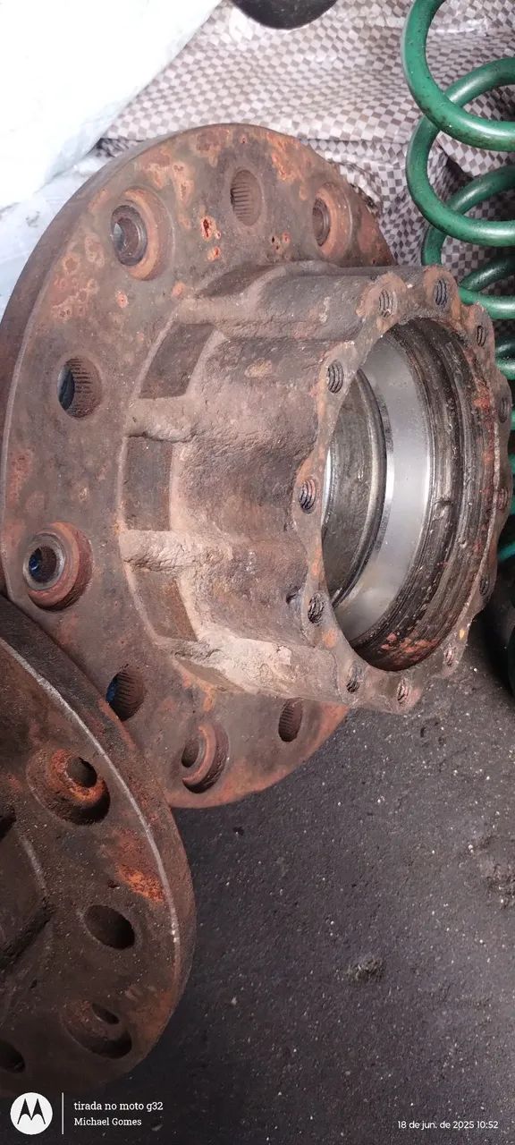 Par de cubo de roda do Iveco daily 70c16  - Foto 2