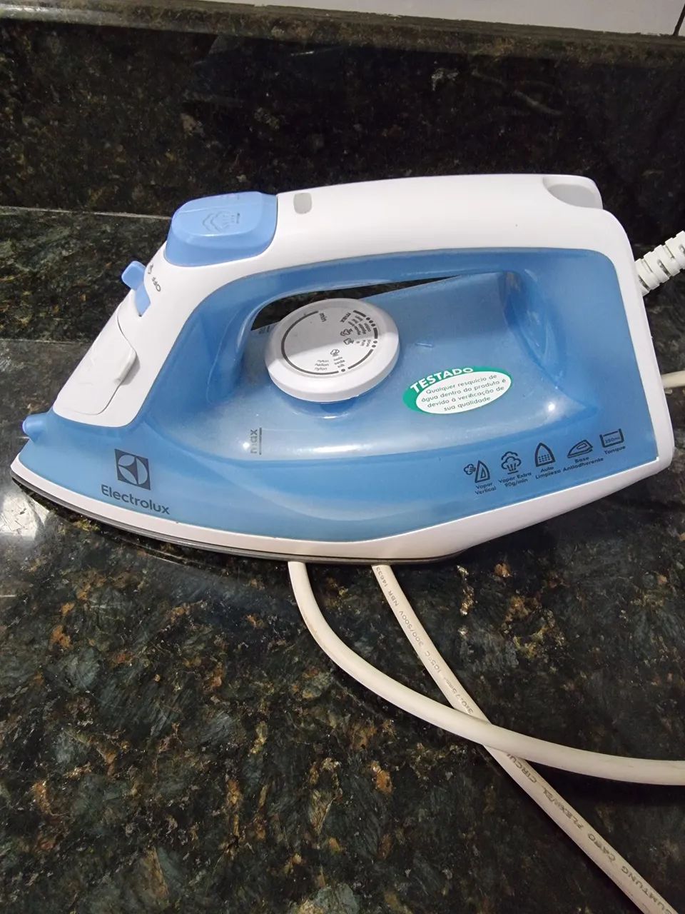 Ferro de Passar Roupa Electrolux