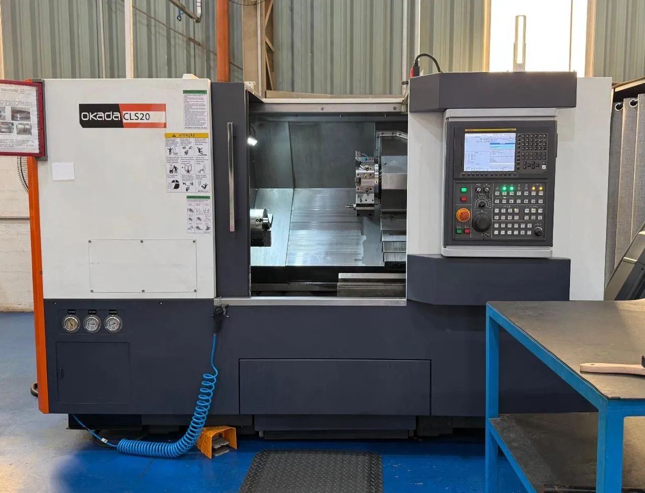 Torno CNC Okada CLS20 - Foto 3