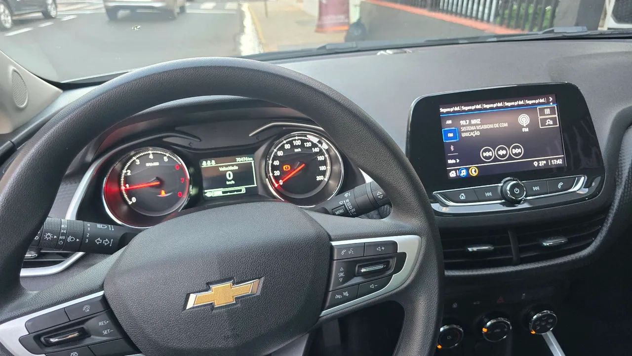 Onix Plus LTZ 2020 completo mylink baixo km - Foto 6