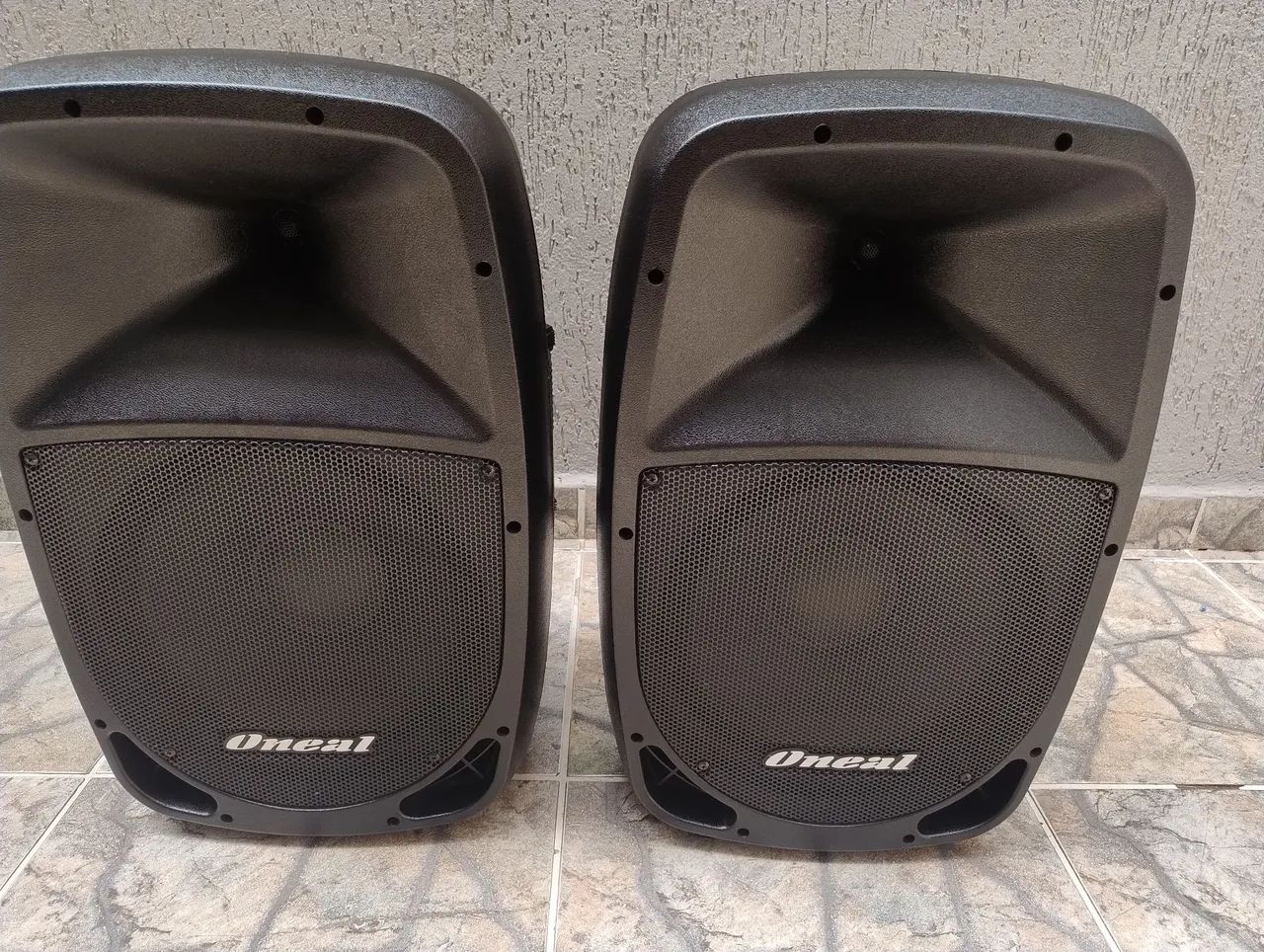 02 Caixas Passivas Oniel 