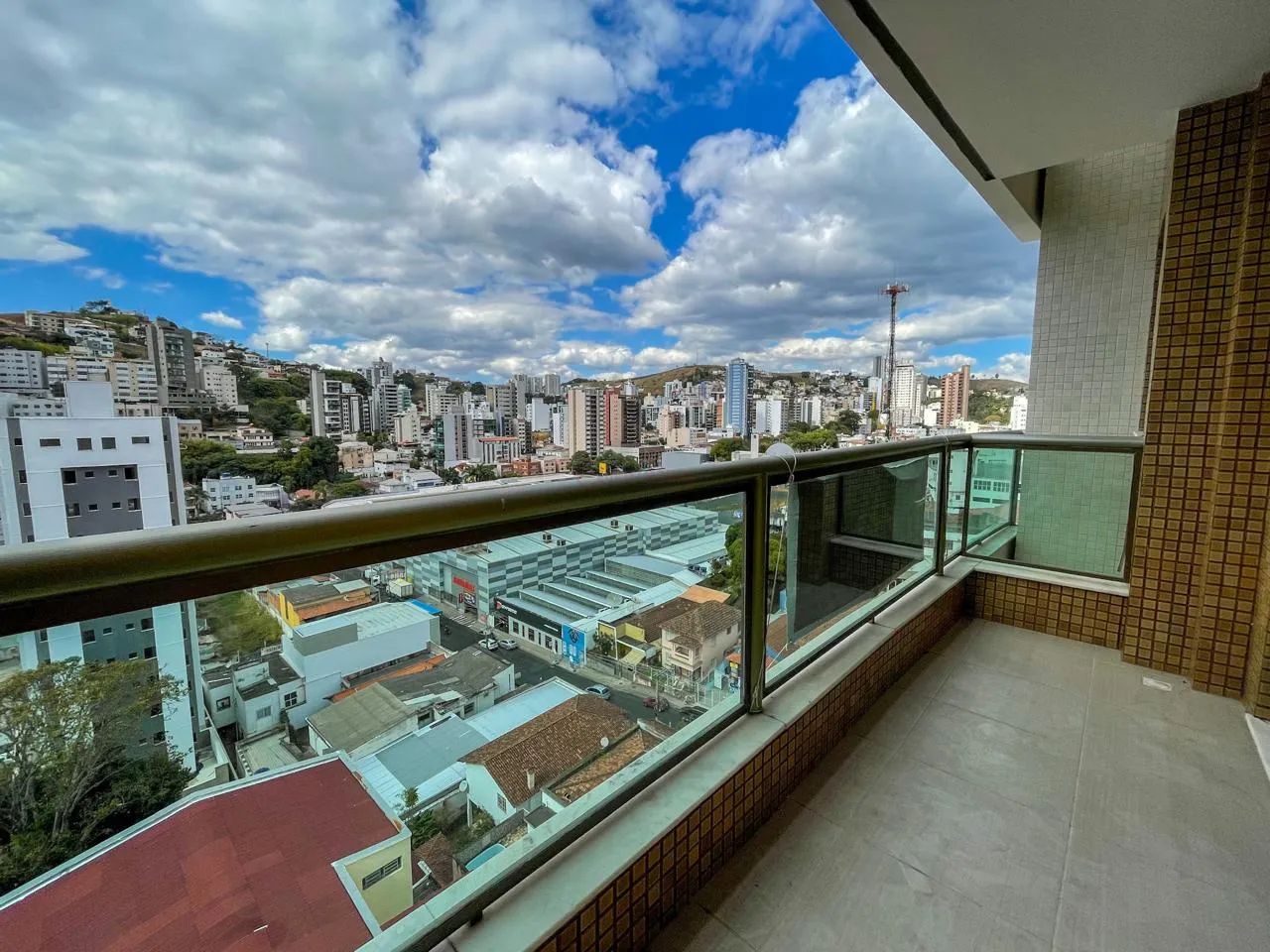 Apartamento com 2 quartos, suíte, varanda e lazer completo - Foto 3