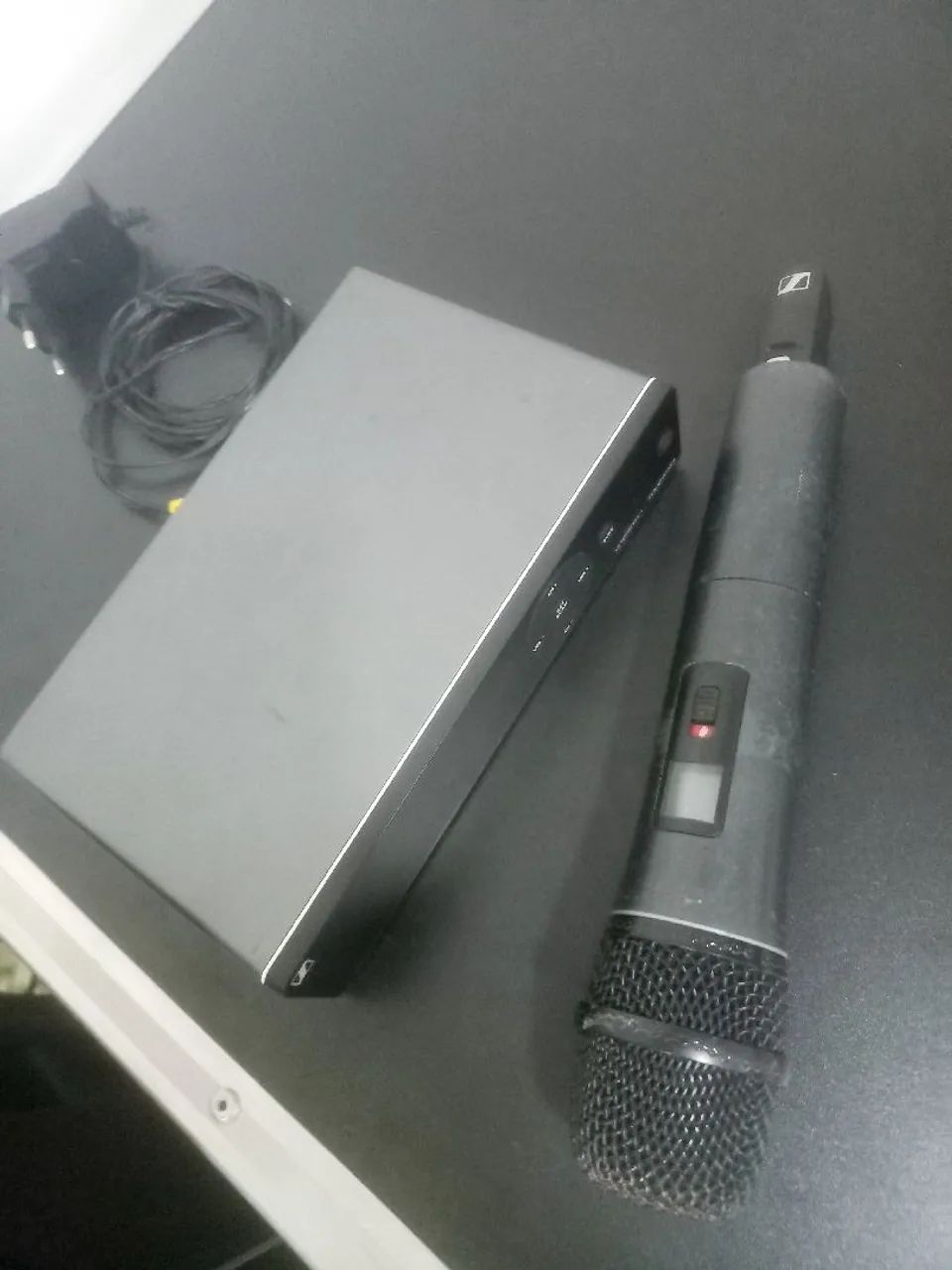 Microfone Sem Fio Sennheiser XS Wireless1