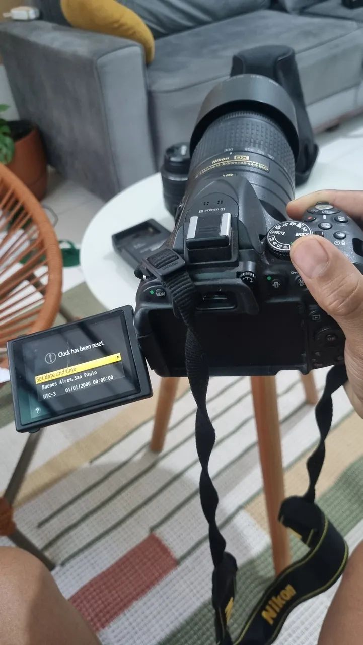 Camera Nikon D5200 e acessórios  - Foto 2