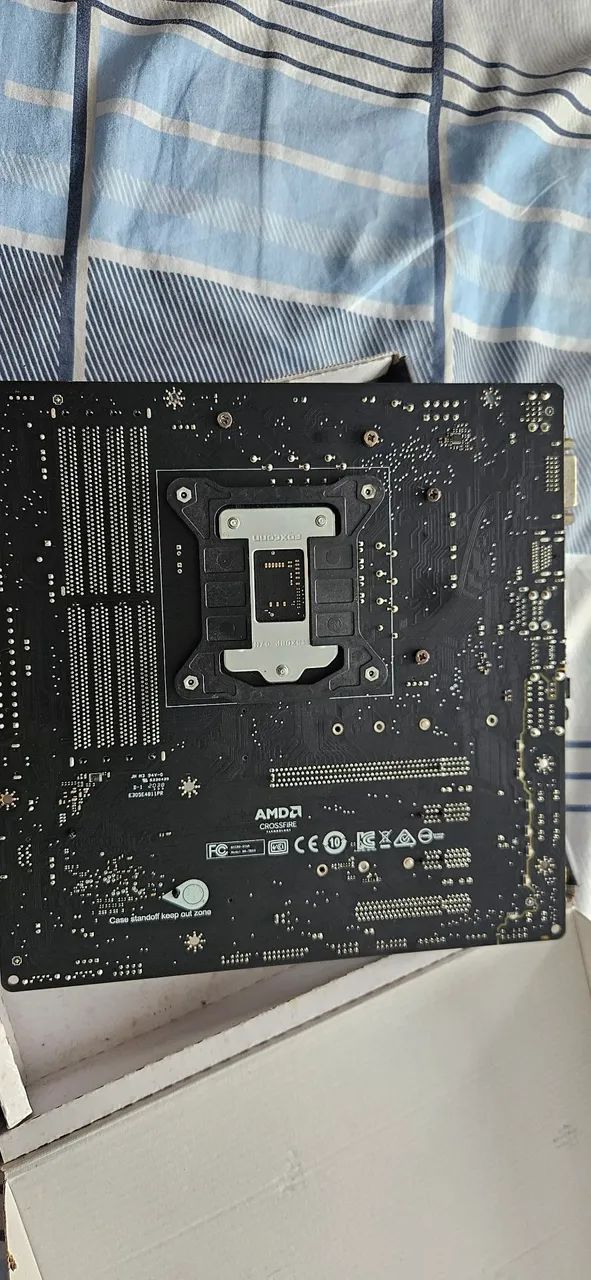 Kit Intel 9400F MSI B360M Mortar 8GB DDR4  - Foto 3