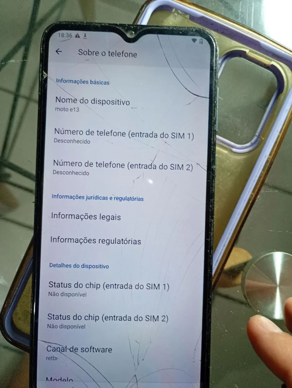 Celular moto e13 usado bateria cançada  - Foto 2