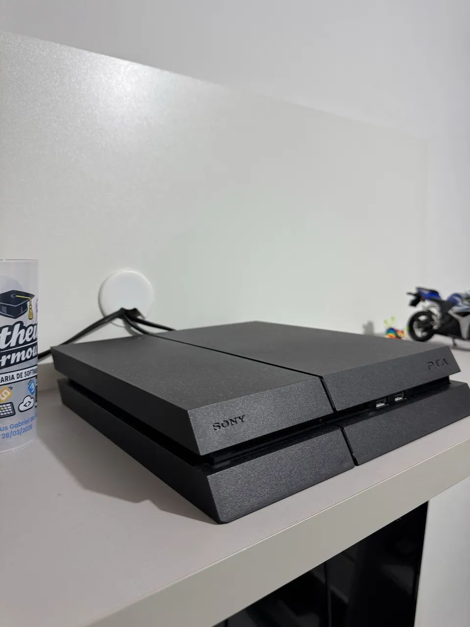 PS4 500gb Novo - Consoles de Vídeo Game - Costa e Silva, Joinville