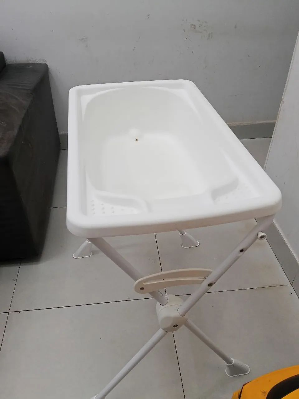 Banheira com suporte