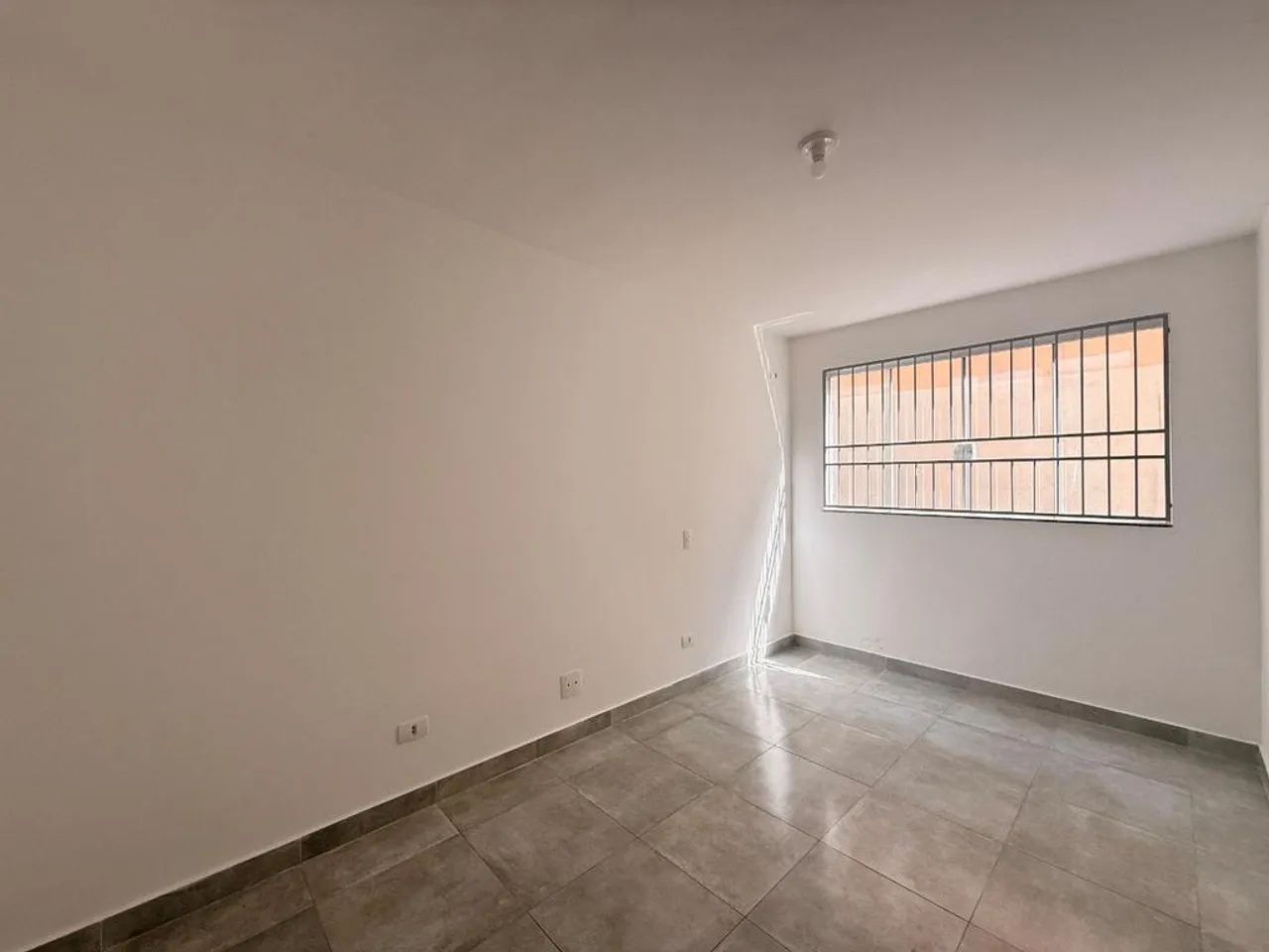 Apartamento para alugar em Maringá, Zona 07, com 2 quartos, com 53.2 m², Residencial Ghell - Foto 4