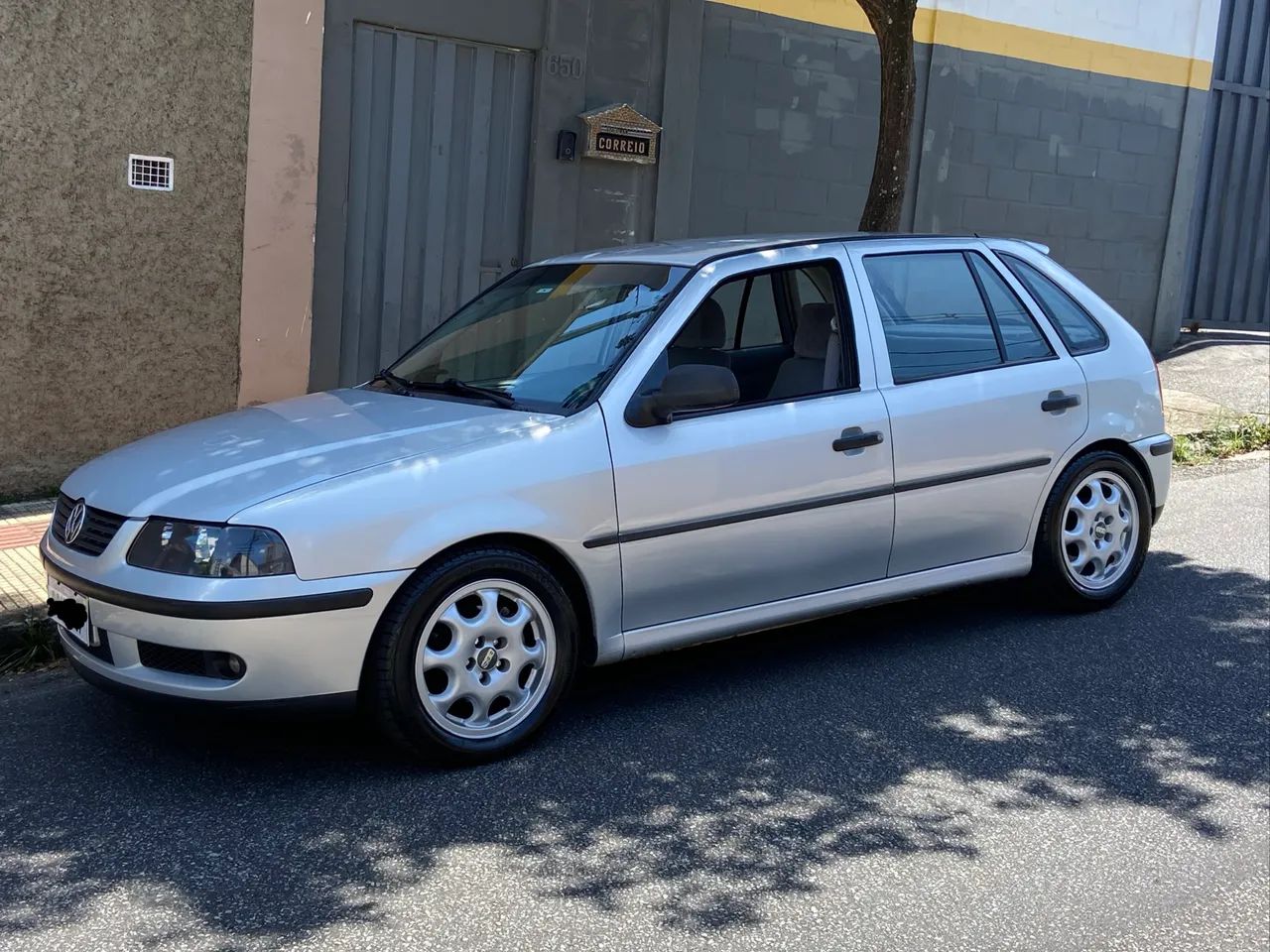Volkswagen Gol Geração III 1.6 MI 8V Gasolina Mec. 4P 2000