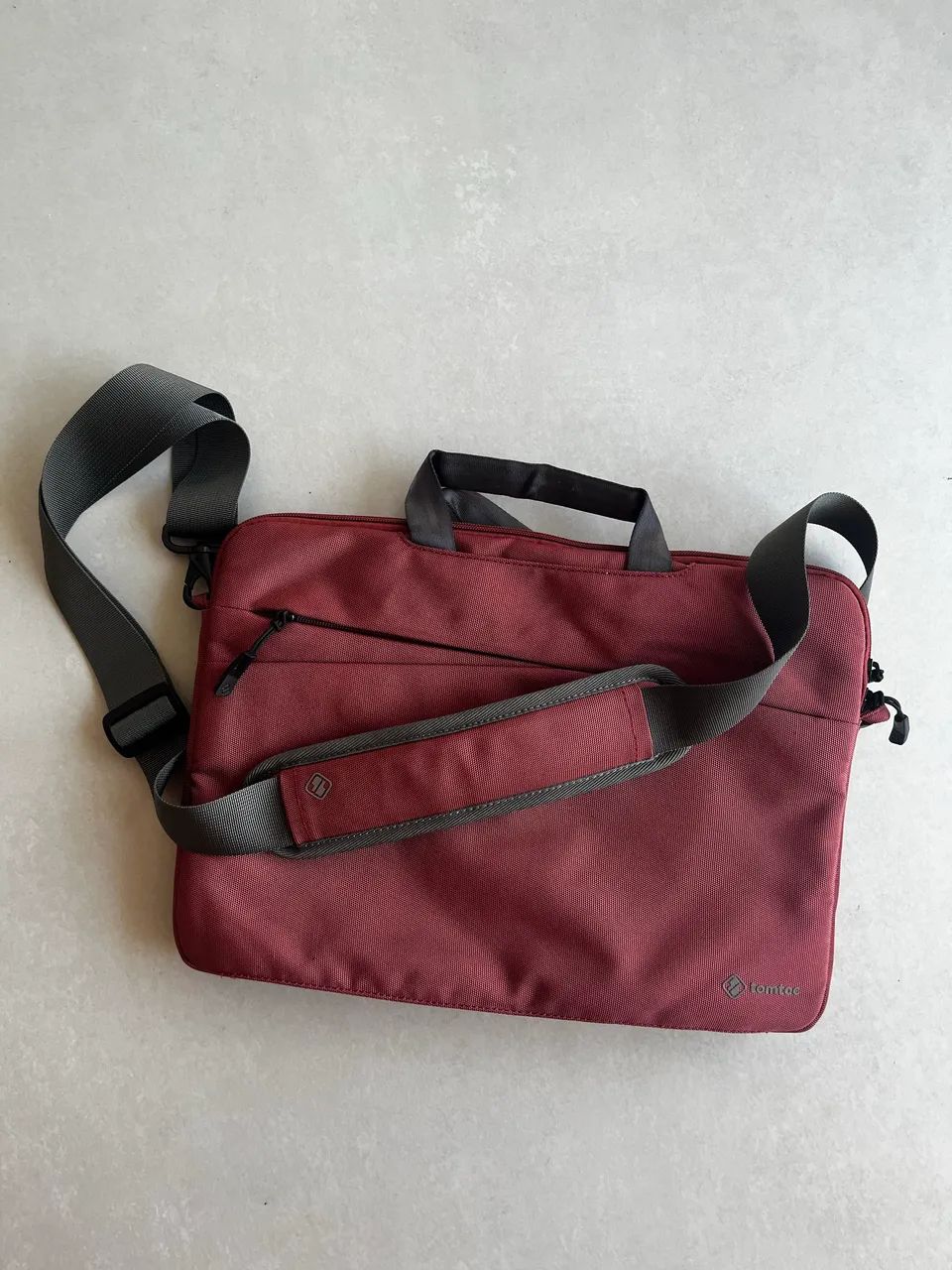 Case para laptop Tomtoc 