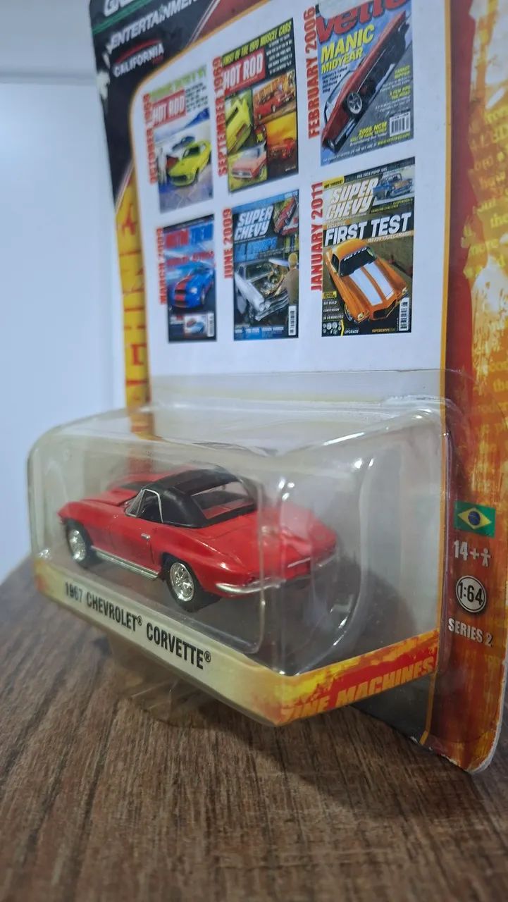 Greenlight Chevrolet Corvette 1967 vermelho 1:64  - Foto 3