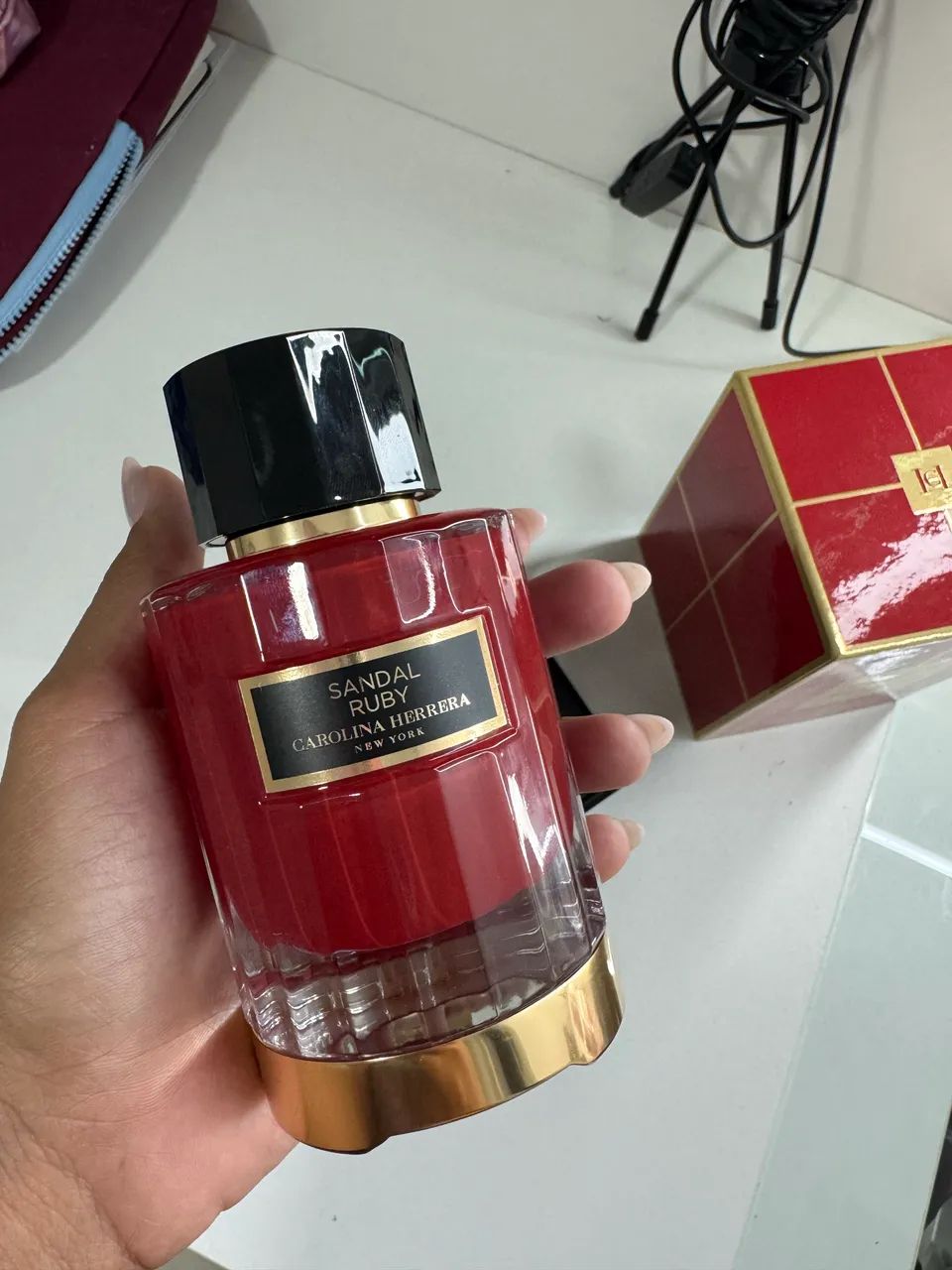 Perfume Sandal Ruby - Carolina Herrera - NOVO ORIGINAL  - Foto 3