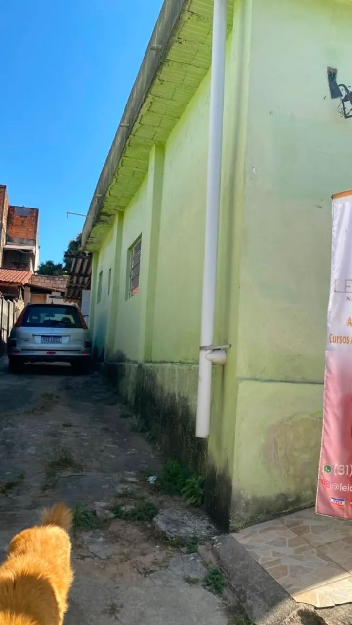 CASA CONSTRUIDA, BARRACAO NOS FUNDOS, QUINTAL GRANDE - Foto 2