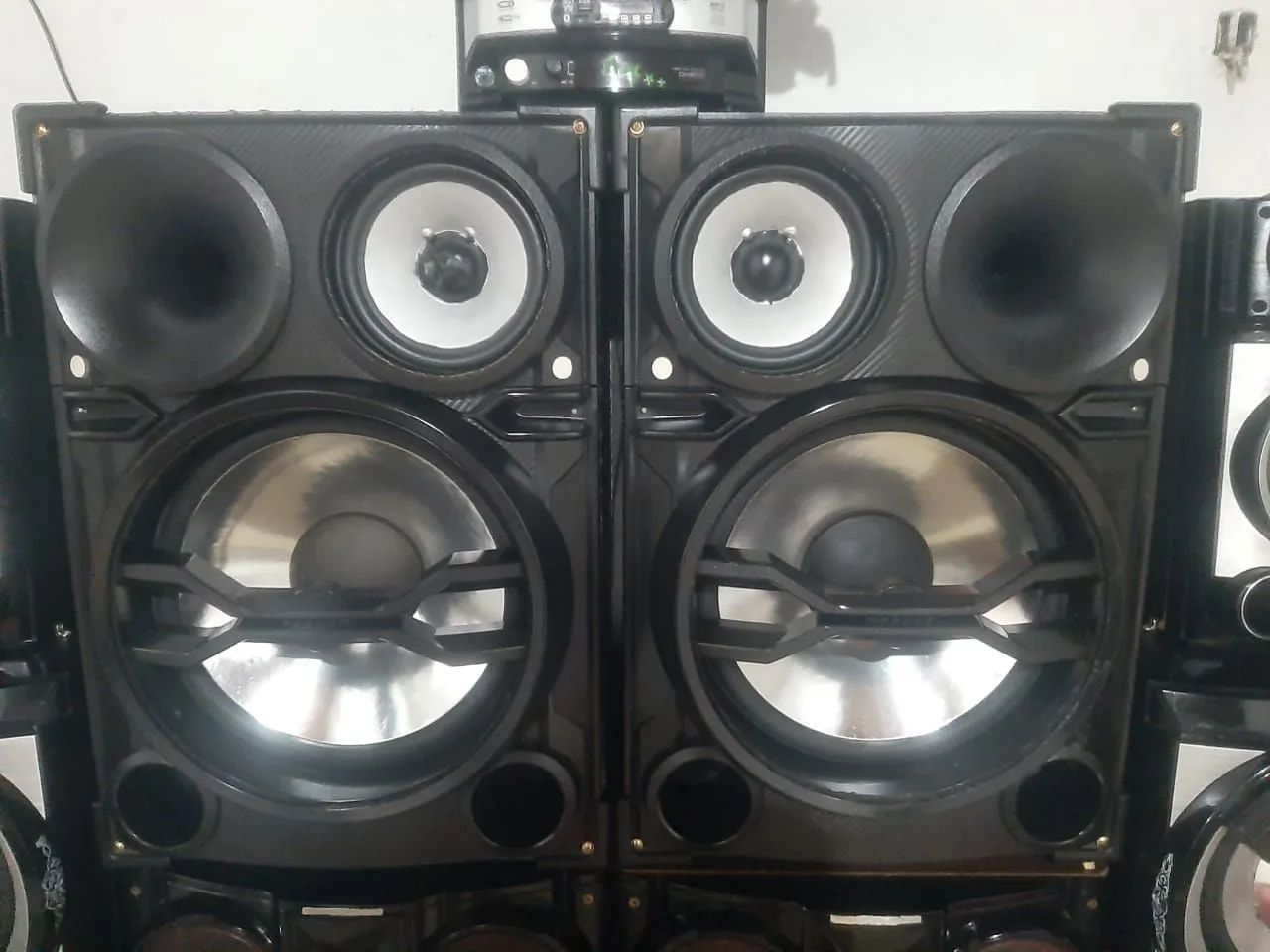 Vendo caixas de som Sony h2000 de 15 polegadas - Foto 3