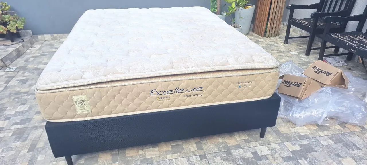 Cama Box Queen Size,Colchão Orbhes e base nova nunca usada