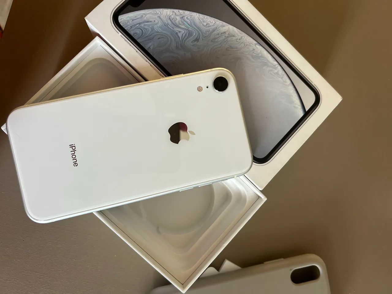 Vendo iPhone XR - Foto 3