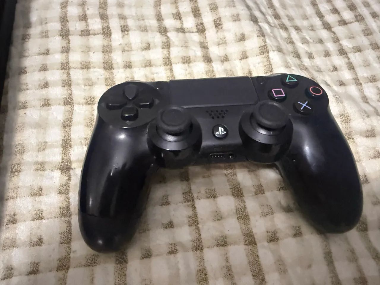 PS4 pro 1 TB - Foto 2
