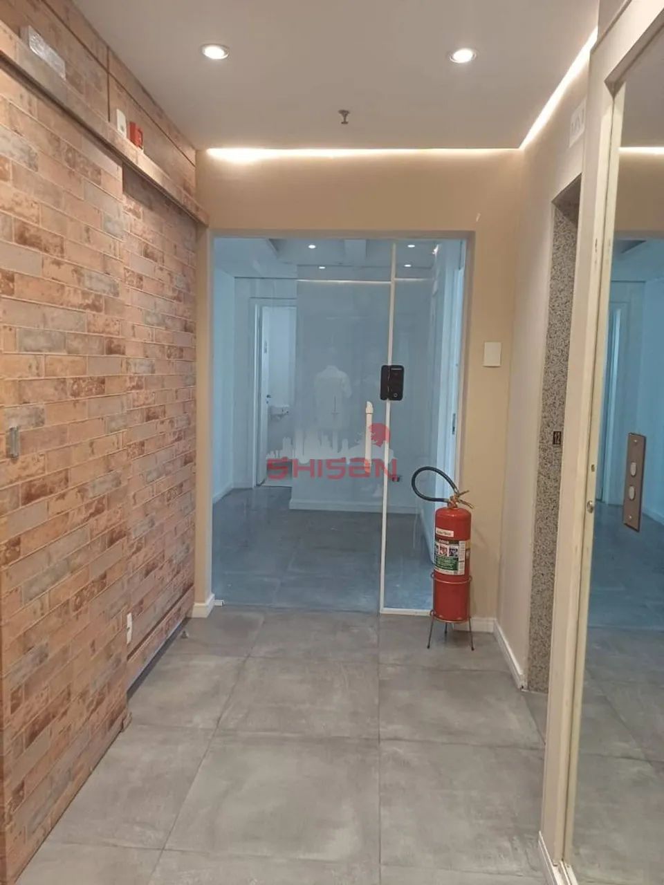 Sala Comercial no 12º andar de 180m² Ed. Albatroz