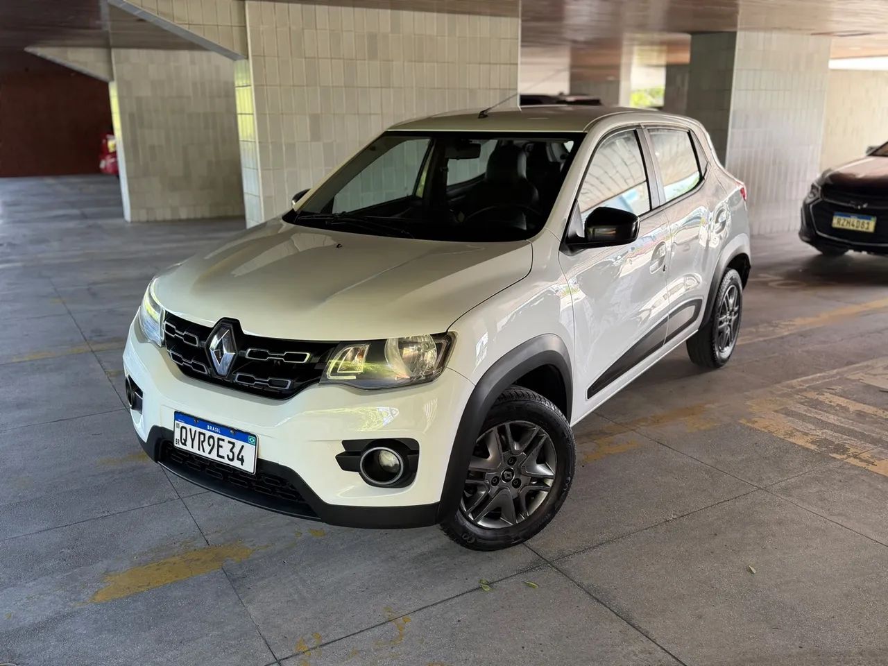 Renault Kwid INTENSE 1.0 FLEX 12V 5P MEC. 2021