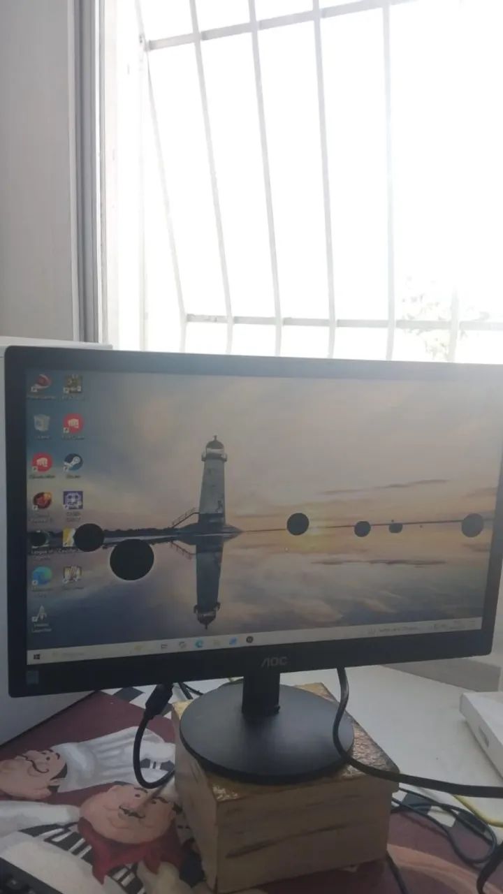 Monitor Usado com manchas internas na tela (LEIA A DESCRIÇÃO)