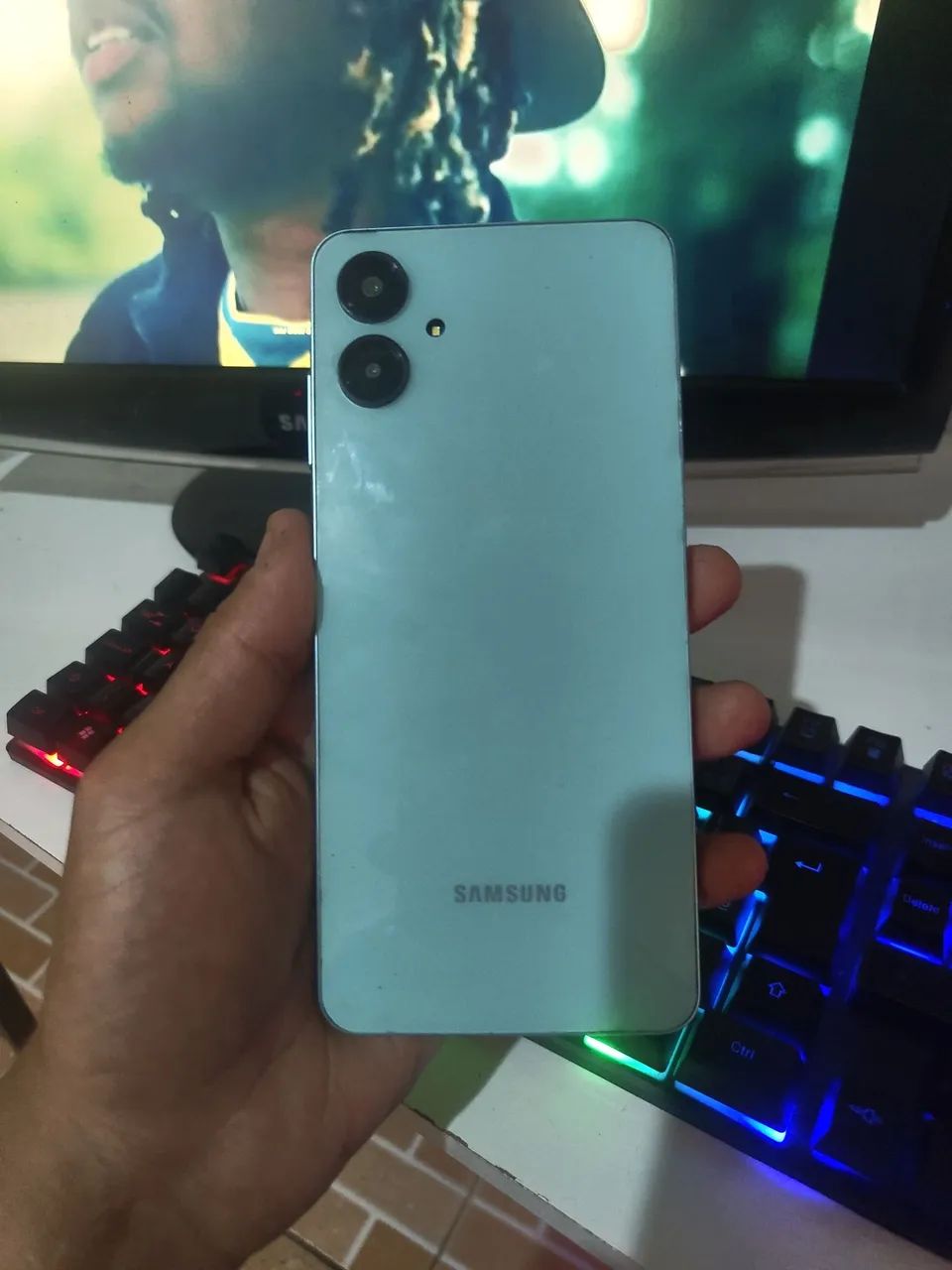Samsung A06 - Foto 2