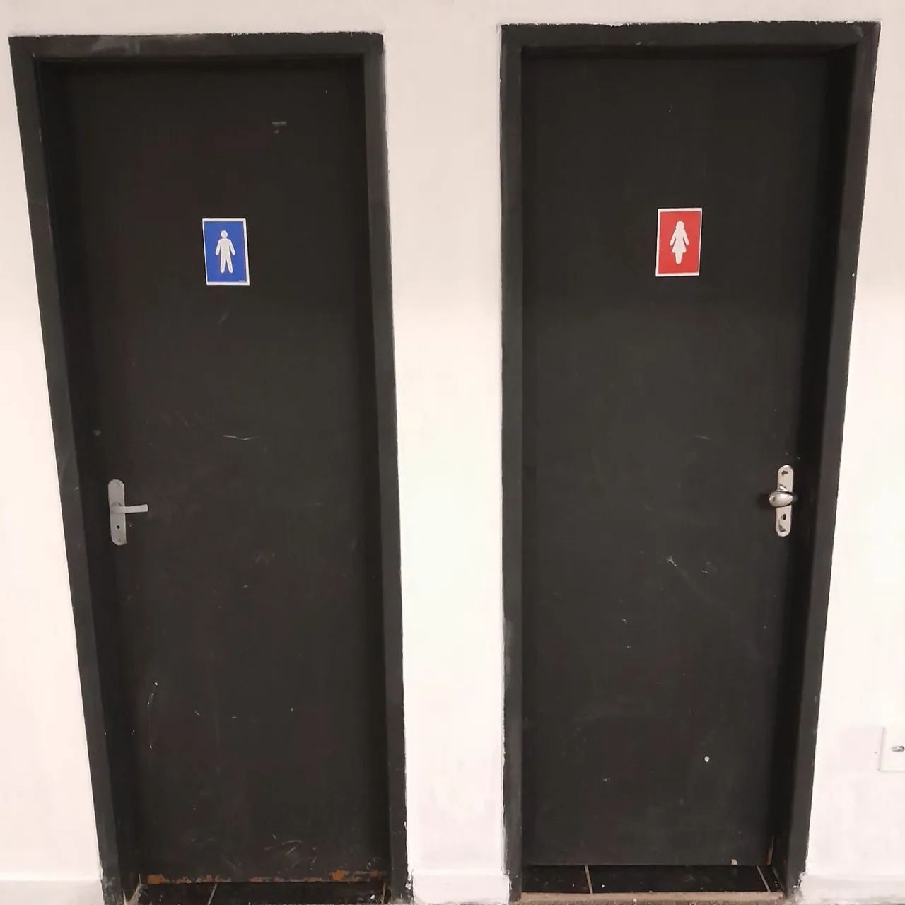 Vendo Sobrado no Roacho Fundo 2 Loja + apartamento 2q - Foto 2