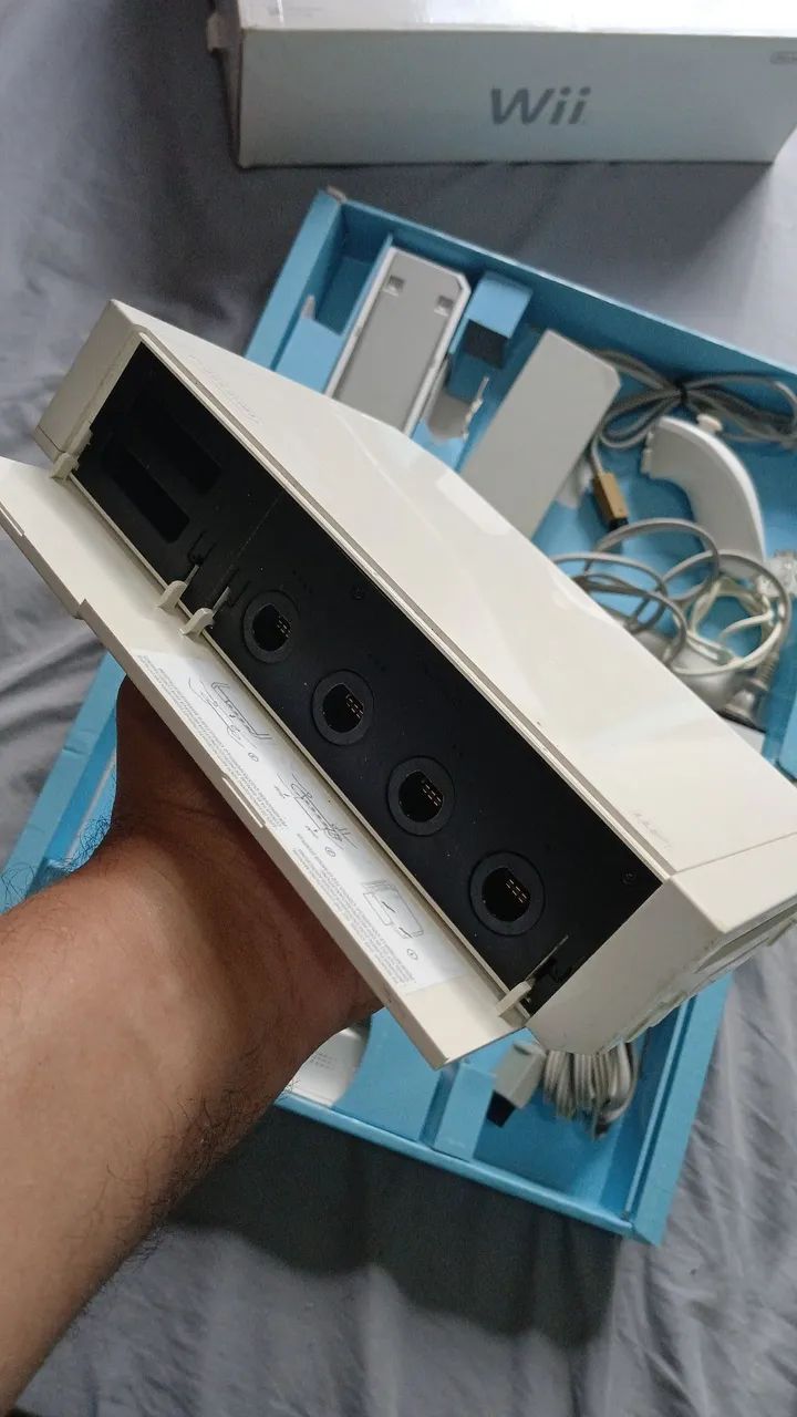 Nintendo Wii na caixa - Consoles de Vídeo Game - Siderlândia