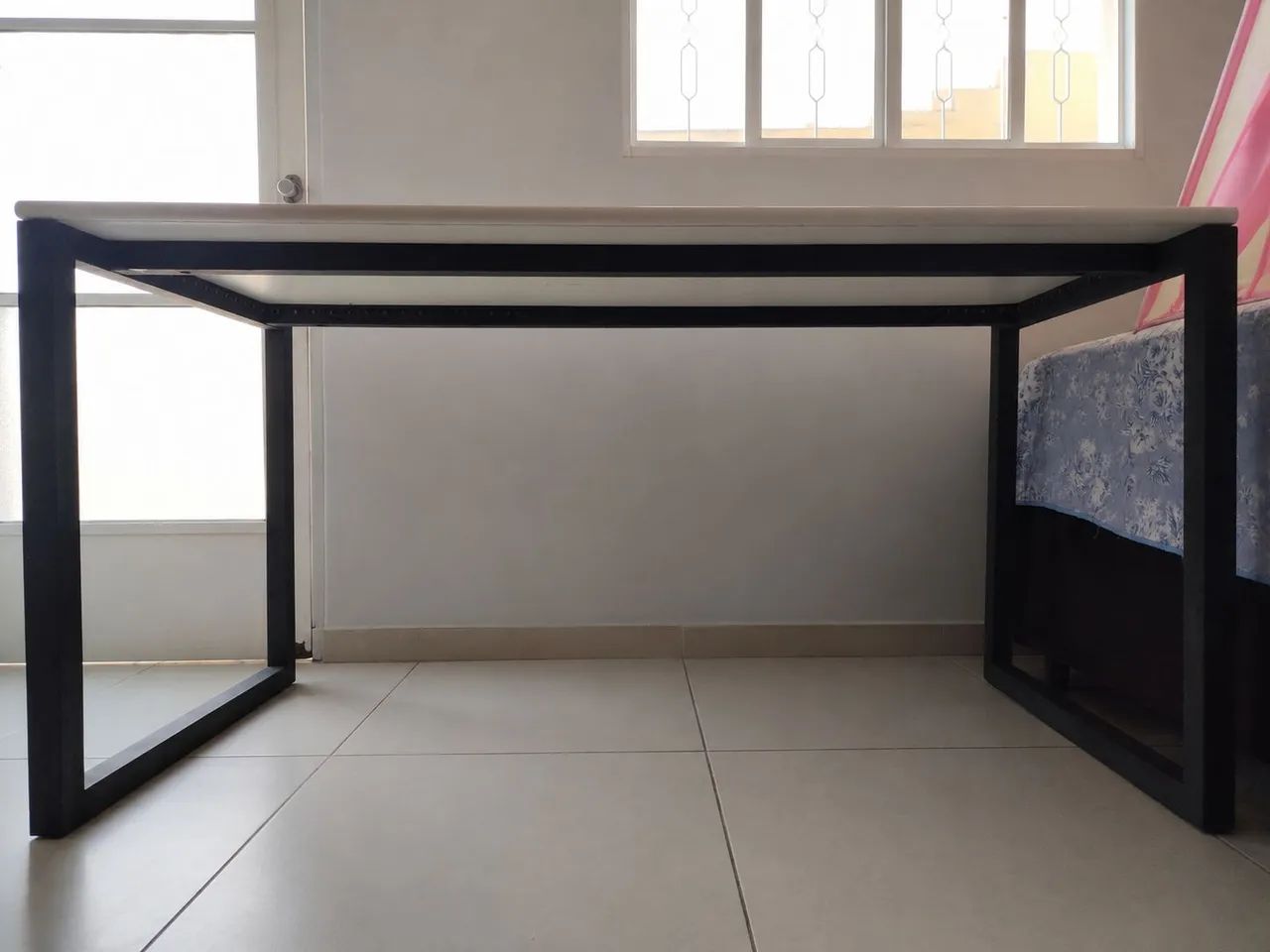 PARA SAIR JA, MESA GAMER COM LED REFORÇADA - Foto 2