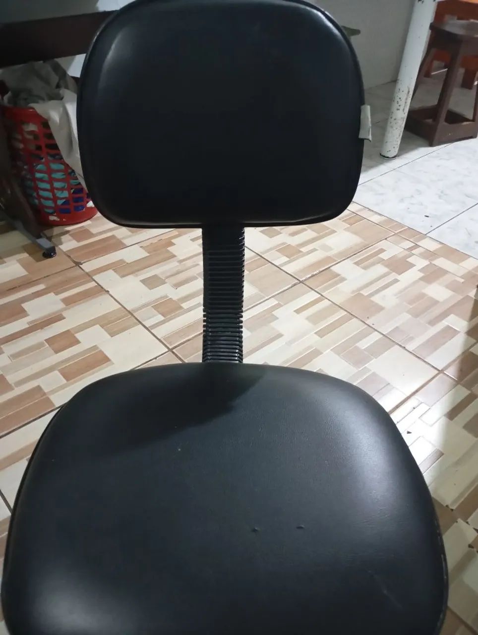 Cadeira de escritório/ bancada